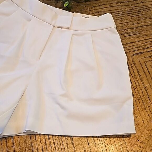 White INC glam shorts size 4 NWT - Picture 3 of 13